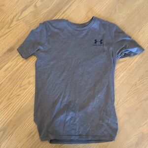 Under Armour Men's Gray T-Shirt small